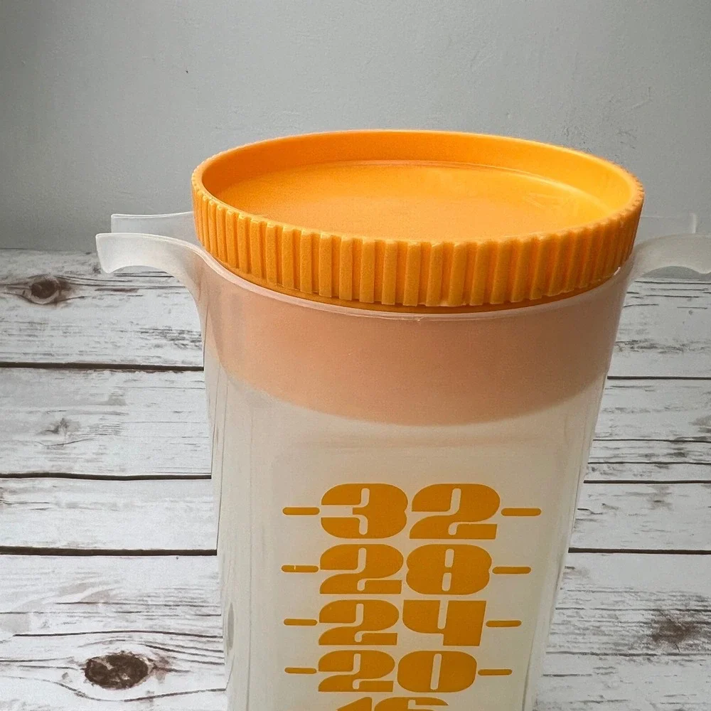 Graloc Juice Pitcher Clear Orange Vintage 32 oz Made In Holland 32oz